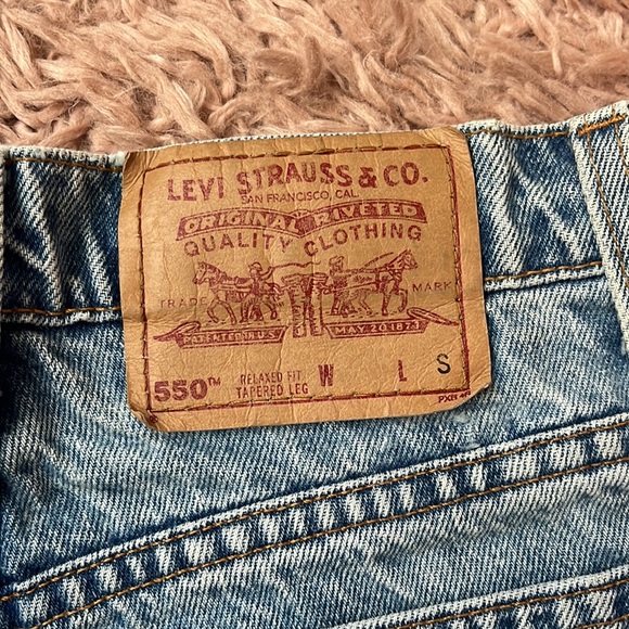 vintage levi’s 550 denim shorts - Picture 2 of 4